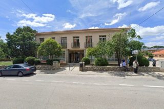 Correos en Zarzalejo