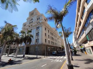 Exterior Edificio de Correos en Santa Cruz de Tenerife