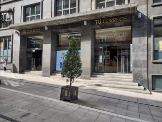 Oficina de Correos en Oviedo (33002)