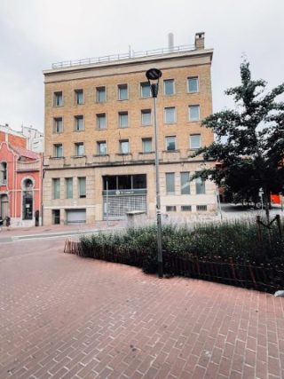 Oficina de Correos en Terrassa (08221)