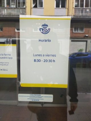 Oficina de Correos en León (24007)