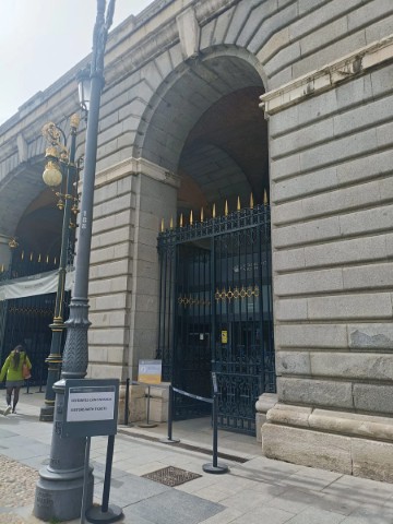 Oficina de Correos en Madrid (28013)