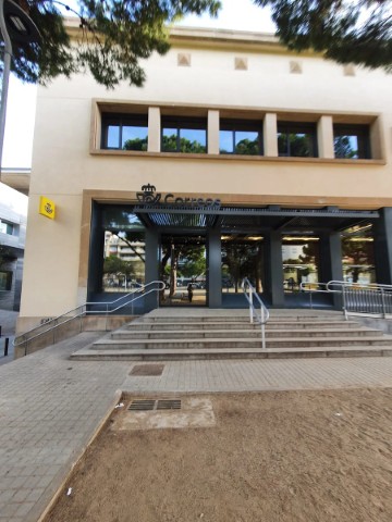 Oficina de Correos en Badalona